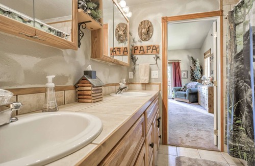 Florissant Casa | Serenity at Bear Lodge,Fantastic Sangre de Cristo Mountain Views,RV Parking,Dogs Considered with Fee