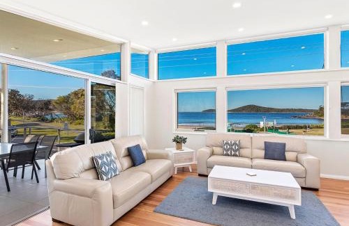Fingal Bay Casa | serenity at Fingal Bay 1