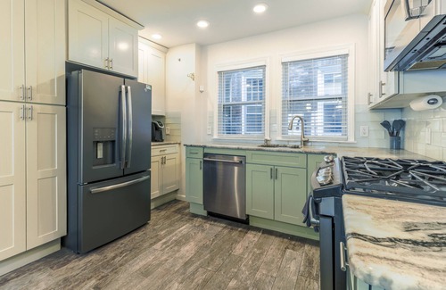 Ventnor City Casa | Serenity at the Shore! 2.5 Blocks to Beach, 1/2 Block to Bay!