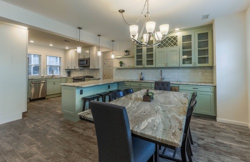 Ventnor City Casa | Serenity at the Shore! 2.5 Blocks to Beach, 1/2 Block to Bay!