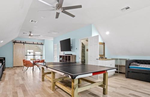 Port Bolivar Casa | Serenity by Bolivar Vacations! Beachfront & Gameroom
