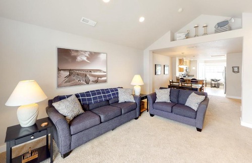Rockaway Beach Casa | Serenity by the Sea