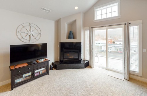 Rockaway Beach Casa | Serenity by the Sea
