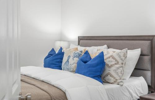 Thomas Drive Casa | Serenity By The Sea - Seasonal Hot Tub, BBQ, FREE Daily Activities, 4 Min Drive to Beach!