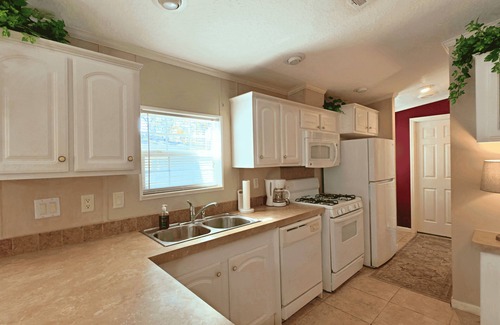 Seffner Community Alliance Casa | Serenity Cabin – Your Cozy Retreat Near Tampa