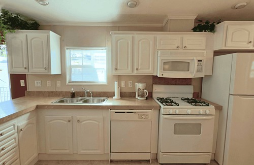 Seffner Community Alliance Casa | Serenity Cabin – Your Cozy Retreat Near Tampa