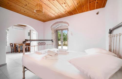 Kouses Apartamento | Serenity Courtyard village apartment