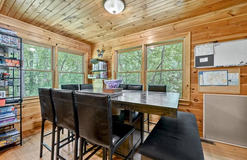 Copperhill Casa | Serenity Creek | Pet Friendly | Hot Tub | Fire Pit |