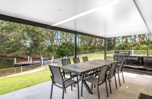 Sussex Inlet Casa | Serenity Escape - Belle Escapes Jervis Bay