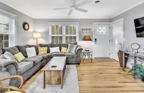 Myrtle Grove Casa | Serenity-Family/Nurses/Corp Trvl
