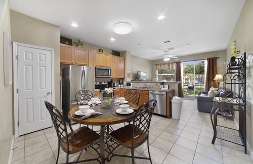 Crestwynd Bay Casa | Serenity - Family & Pet Friendly, 10 Minutes to Disney & Attractions