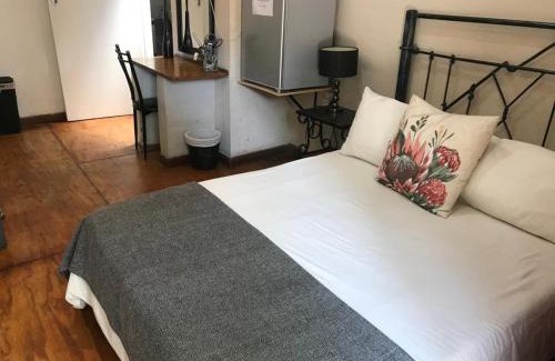 Moqhaka Casa | Serenity Guesthouse