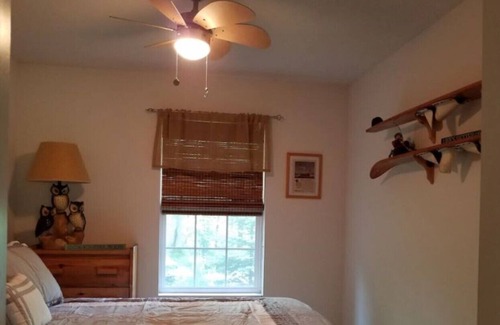 Ludington Casa | Serenity Hill - 3 bedroom house in Hamlin - close to Ludington State Park ******