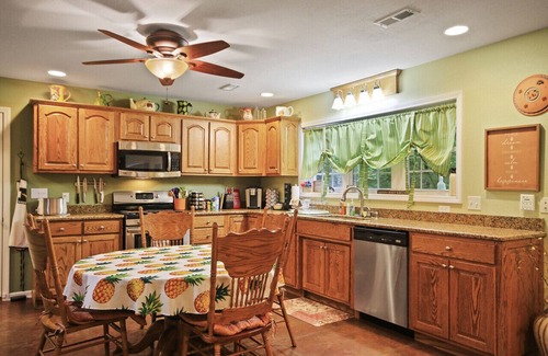 Hartsburg Cabaña | Serenity House ~ Retreat Near MKT & Vineyards