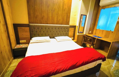 Jaipur District Hotel | Solminica-301