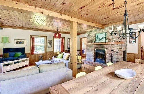 La Minerve Chalet De Esquí | SERENITY LAKE HOUSE / EXTRA FAST WIFI 110 Mbps