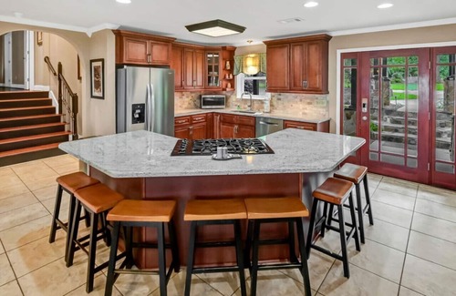 Gilbert Casa | Serenity Lakehouse + Guest House