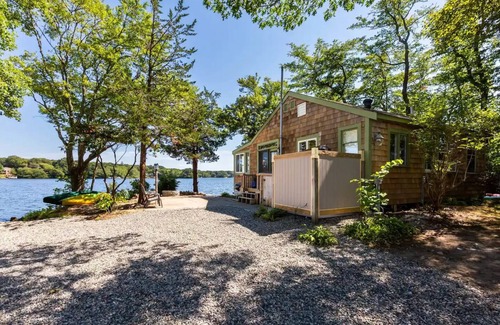 Centerville Cabaña | Serenity Point Waterfront Cottage