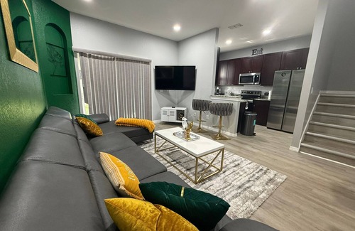 Wellington Casa | Serenity @ Regal Palms Charming 3bedroom townhome with fitness room in Davenport