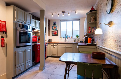 Jeffersonville Casa | Serenity Retreat: Feng Shui 1BR/1BA Oasis- 2 miles from Louisville!