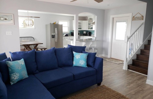 Morgantown Casa | ¡Recientemente renovado! Serenity Sands Beach House - Excelente ubicación y vistas!