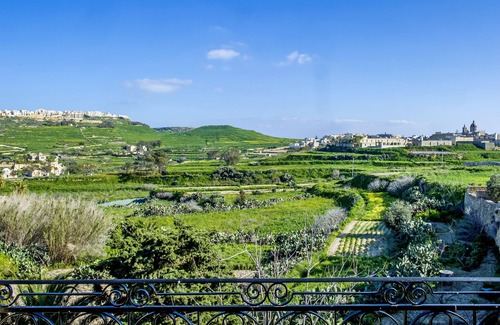 Ta' Għammar Apartamento | Estudio Serenity con impresionantes vistas y piscina comunitaria (con cocina)