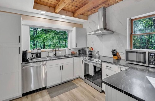Greenville - Spartanburg Cabina | Serenity Summit~ Luxury Cabin Paris Mtn Greenville