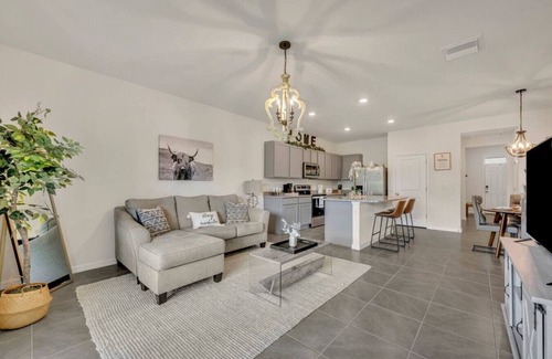 Plant City Apartamento | Casa Serenidad| Piscina, Gym, Senderismo y Parques