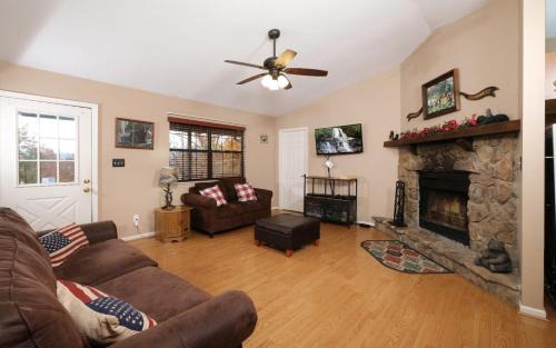 Pigeon Forge Villa | Serenity