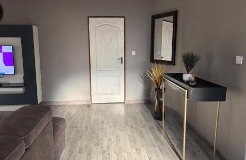 Tlokweng Apartamento | SERENITY VILLA Self Catering Apartment