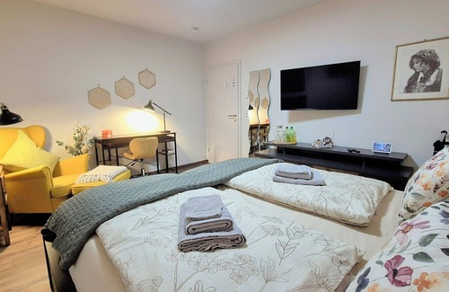 Bescheid Cama Y Desayuno | Serenity Vista Retreat Cosy
