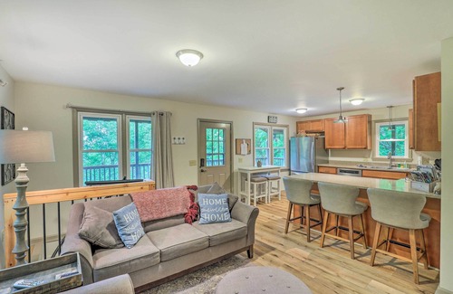 Apple Creek Acres Cabaña | 'serenity' Waynesville Home w/ Deck & Fire Pit!