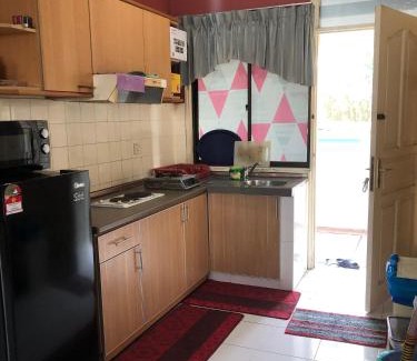 Tanjung Tanah Merah Apartamento | Seri Bulan Apartment