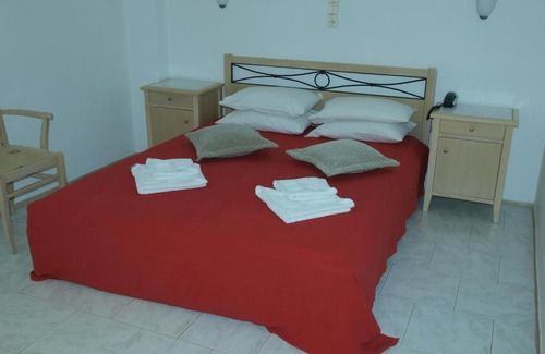Livadi Hotel | Serifos Beach Hotel