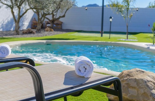 Estacion de Cartama Casa | Serrano Country House Heated Pool
