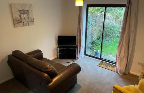 Worcester Apartamento | Serviced Accommodation 2 bed house III
