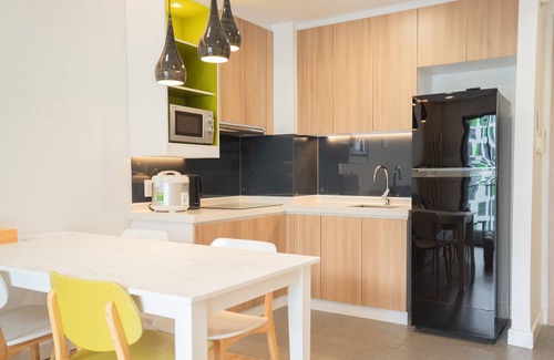 Tan Binh Apartamento | Serviced Apartment Airport free pool and gym