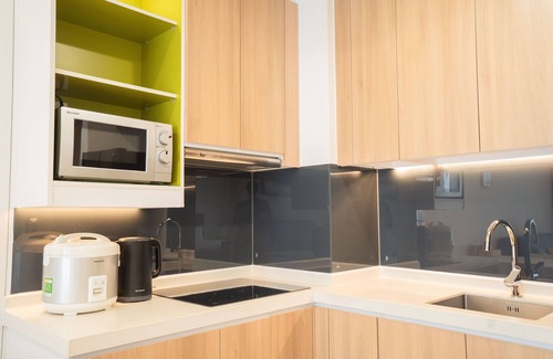Tan Binh Apartamento | Serviced Apartment Airport free pool and gym