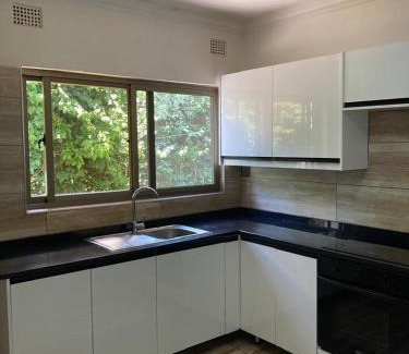 Lusaka Apartamento | Serviced apartment (3 bedrooms)