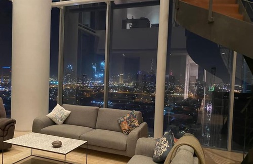 Al Mankhool Apartamento | Serviced Room in a Luxurious apt - unmatched view
