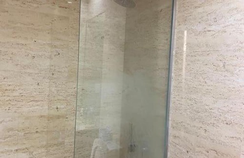 Al Mankhool Apartamento | Serviced Room in a Luxurious apt - unmatched view