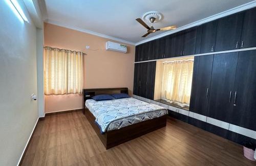 Kukatpalli Apartamento | Servostay KPHB Phase 15 New Stunning 3 BHK - 4th Floor