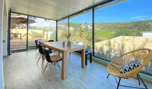 Santiago Casa | Sesimbra beach house for families, friends & remote workers