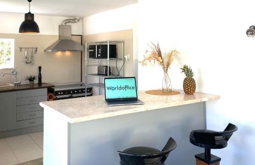 Santiago Casa | Sesimbra beach house for families, friends & remote workers