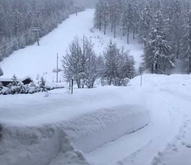 Borgata Sestriere Apartamento | Sestriere Borgata appartamento in montagna Casa di Bertu