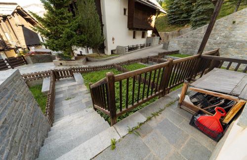 Grangesises Apartamento | Sestriere Ski Base, Navetta GRATIS, Parcheggio Privato