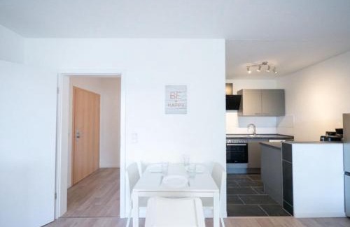 Seth Apartamento | Seth - Monteursunterkunft - Einzelbetten - gute Anbindung - Bettwäsche
