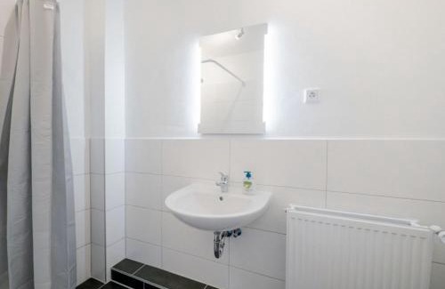 Seth Apartamento | Seth - Monteursunterkunft - Einzelbetten - gute Anbindung - Bettwäsche