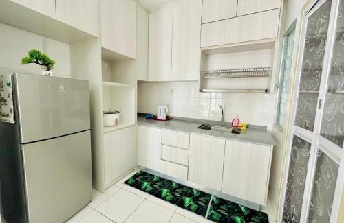 Shah Alam Apartamento | setia alam islamic homestay