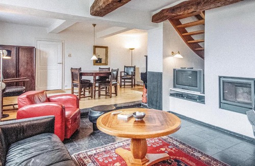 Remersdaal Casa | Seven-Bedroom Holiday Home In Remersdaal